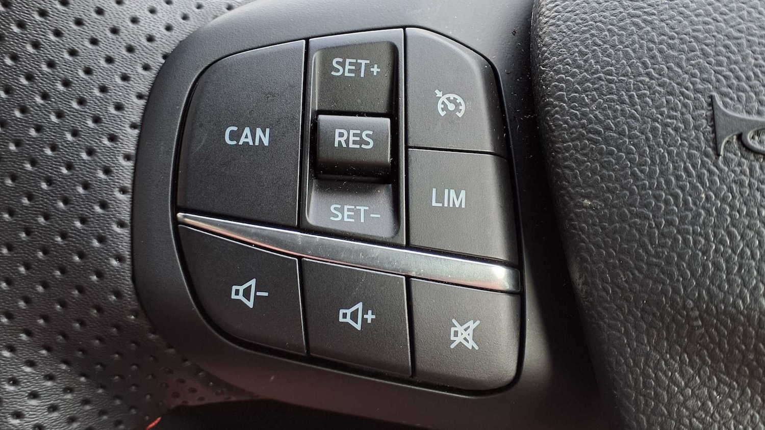 Used Ford Puma 2023 for sale - 76447589: Photo 27