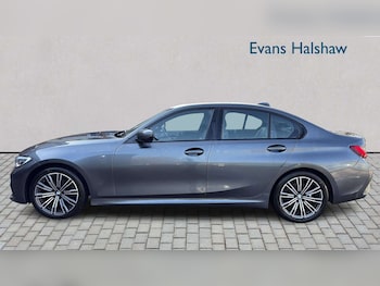 Used BMW 3 Series 2021 for sale - 77756465: Photo