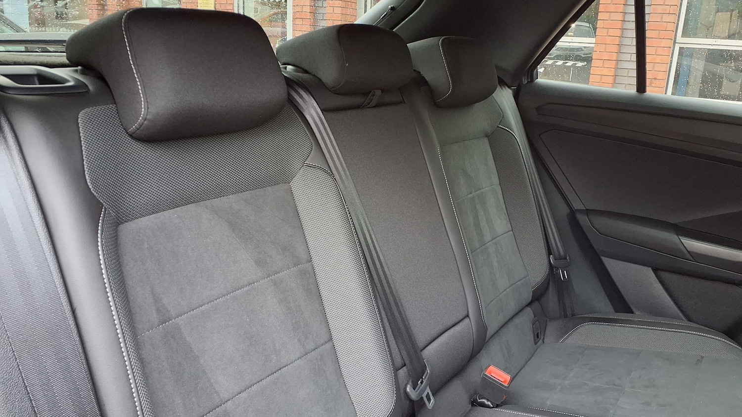 Used Volkswagen T-Roc 2023 for sale - 76459996: Photo 14