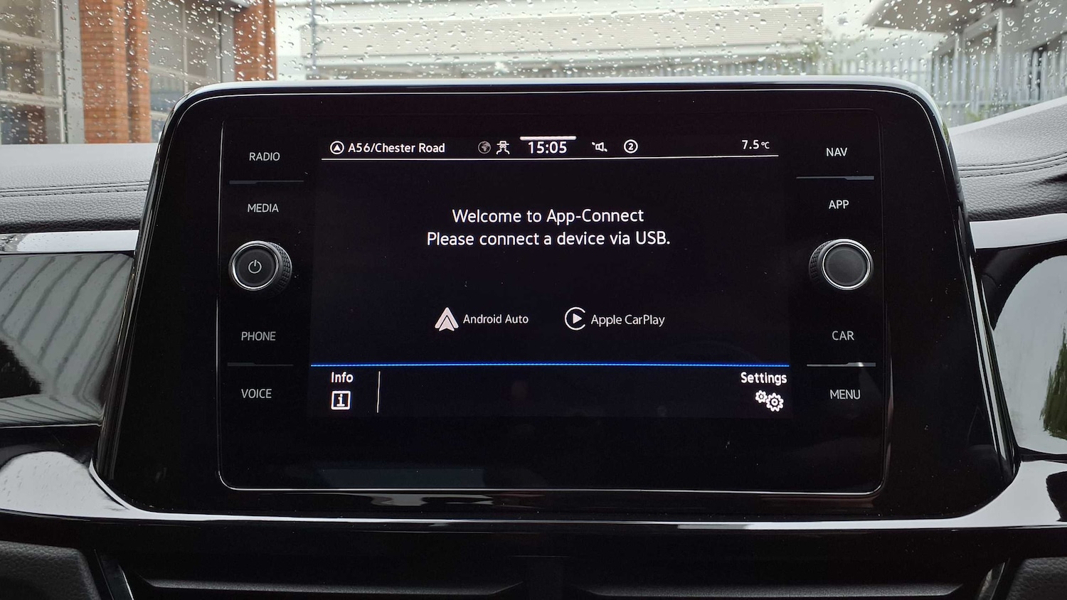 Used Volkswagen T-Roc 2023 for sale - 76459996: Photo 20