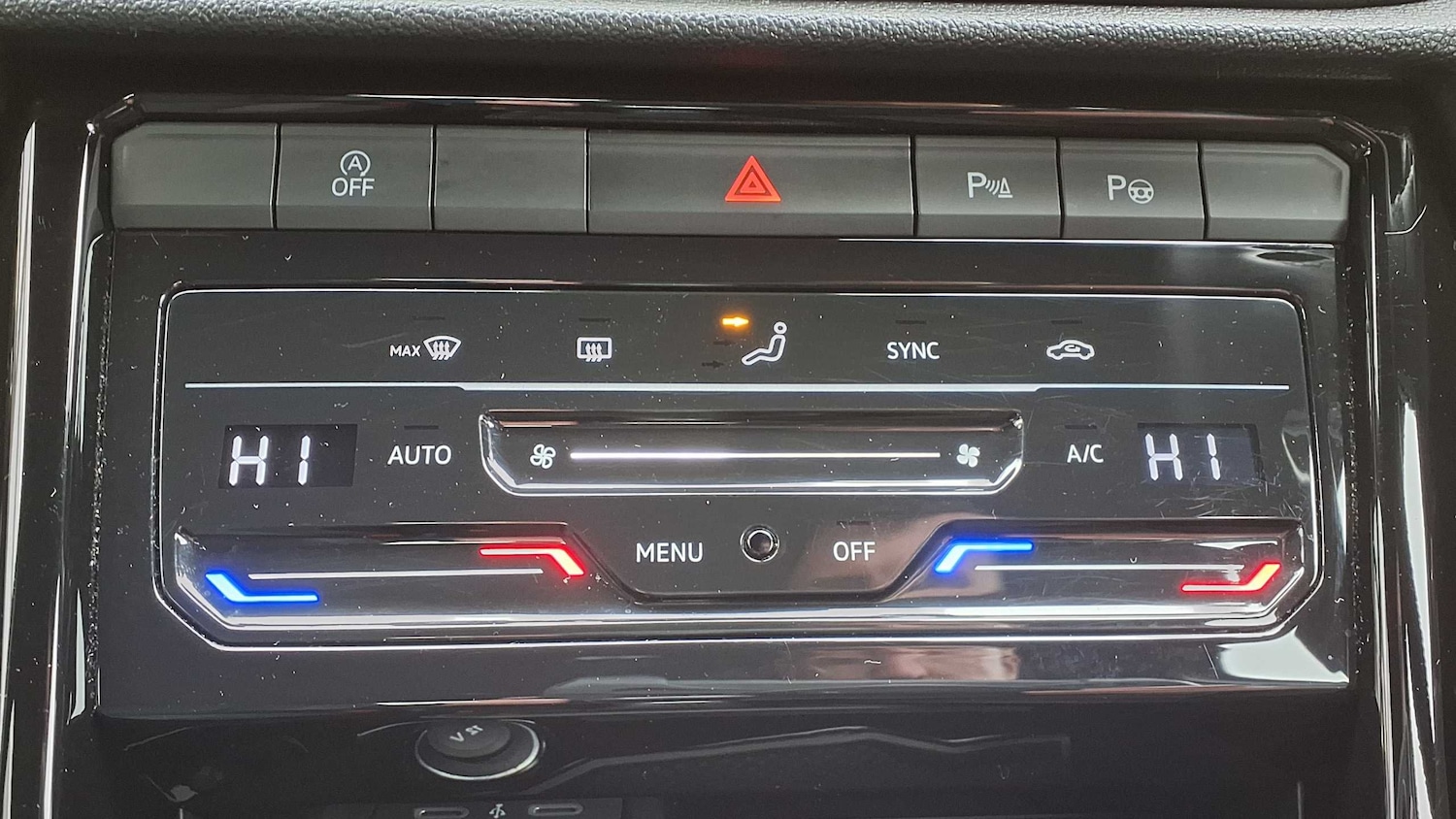 Used Volkswagen T-Roc 2023 for sale - 76459996: Photo 23