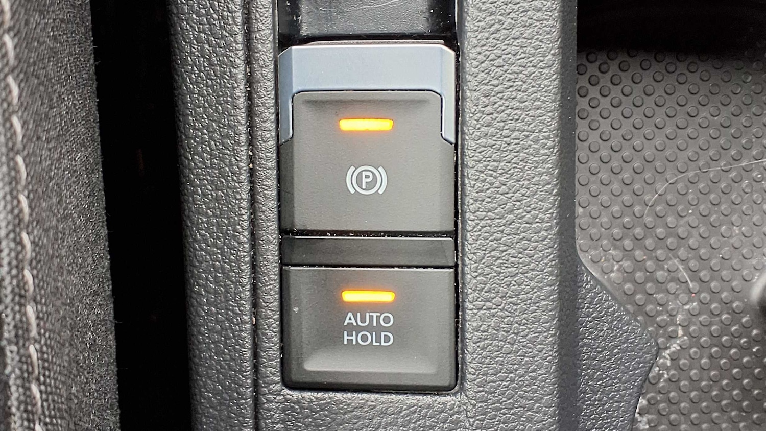 Used Volkswagen T-Roc 2023 for sale - 76459996: Photo 25