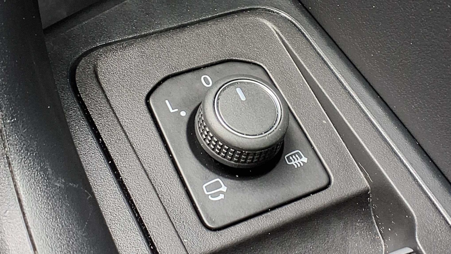 Used Volkswagen T-Roc 2023 for sale - 76459996: Photo 33