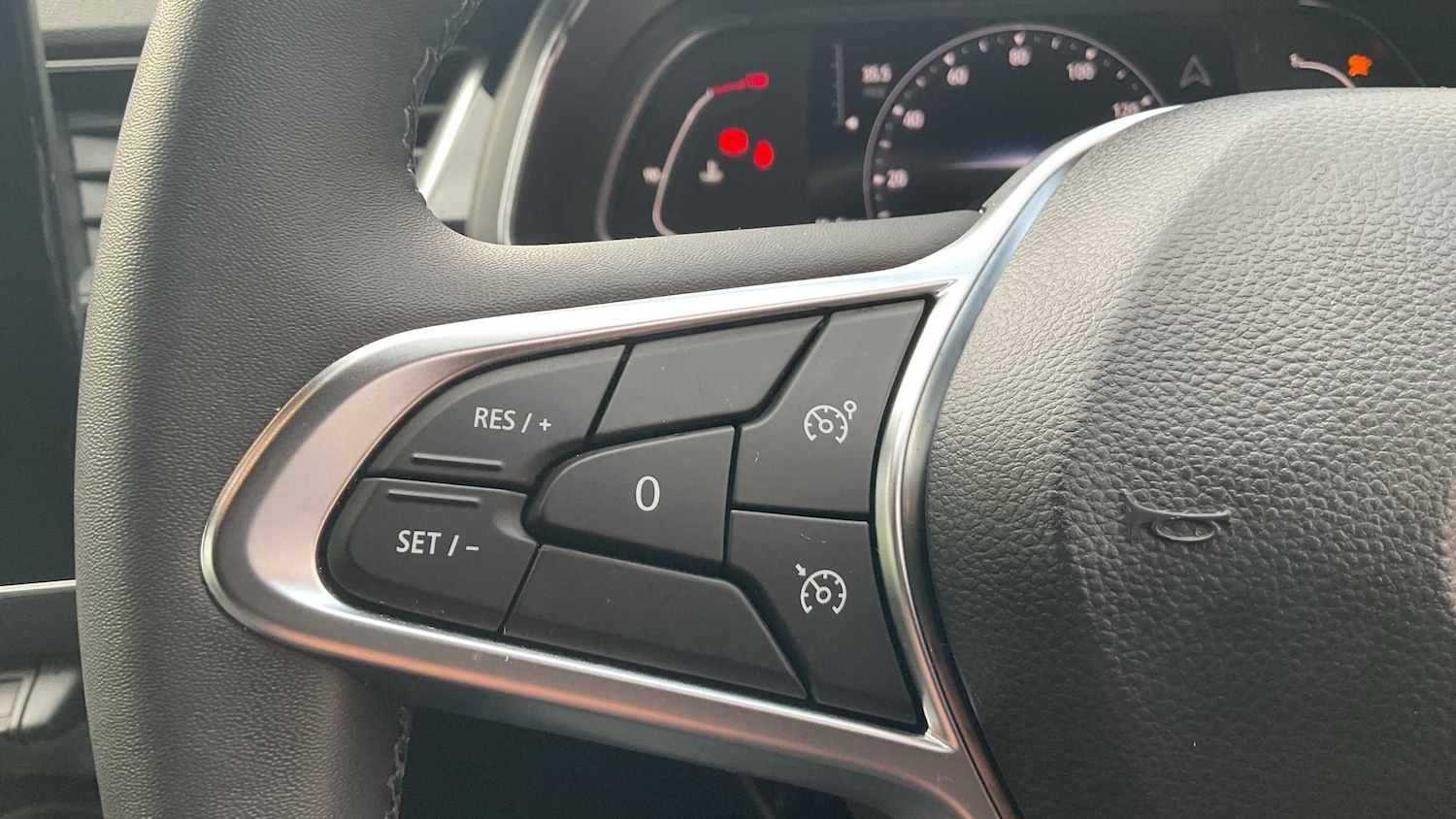 Used Renault Captur 2022 for sale - 76624726: Photo 17