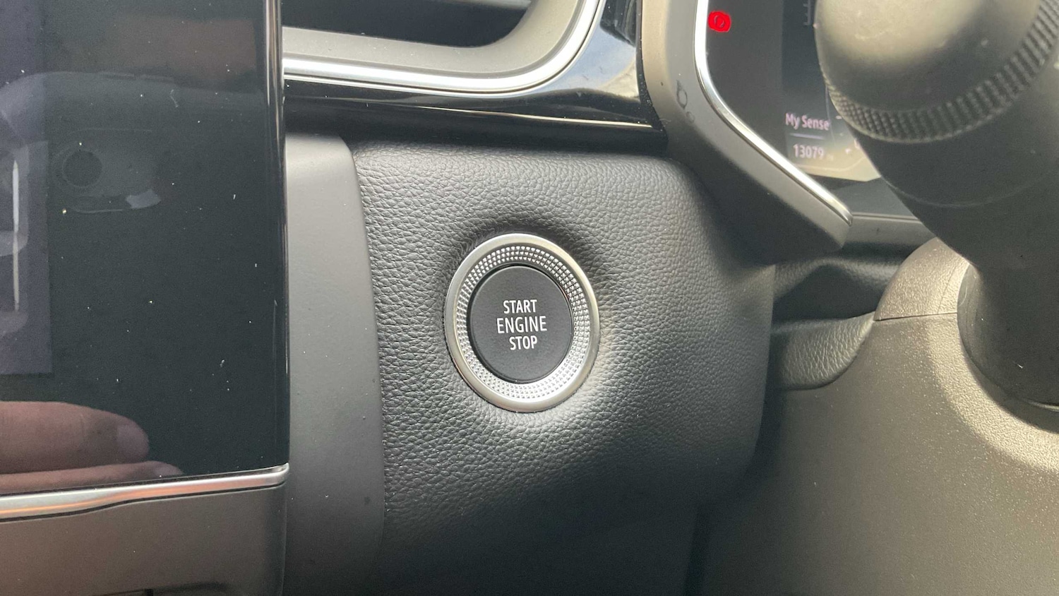 Used Renault Captur 2022 for sale - 76624726: Photo 33