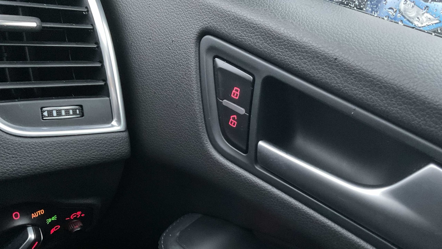 Used Audi Q5 2015 for sale - 76648970: Photo 27