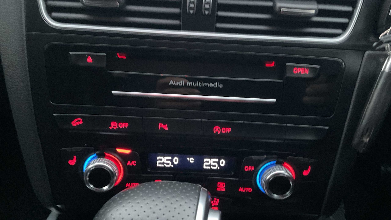 Used Audi Q5 2015 for sale - 76648970: Photo 33