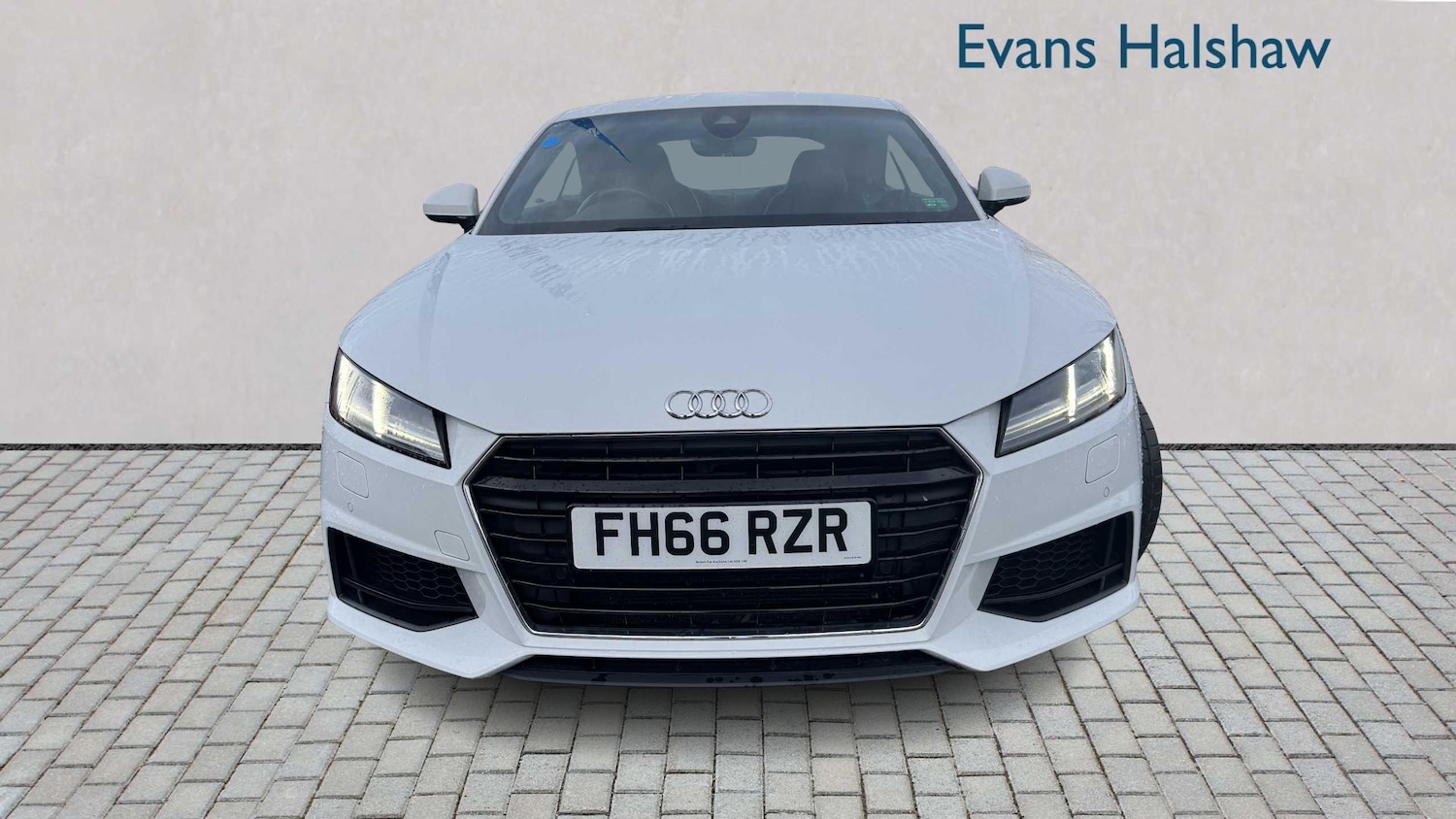 Used Audi TT 2016 for sale - 76967717: Photo 2