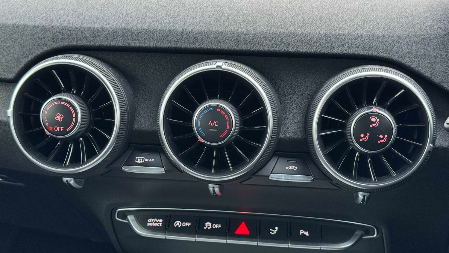 Used Audi TT 2016 for sale - 76967717: Photo 34