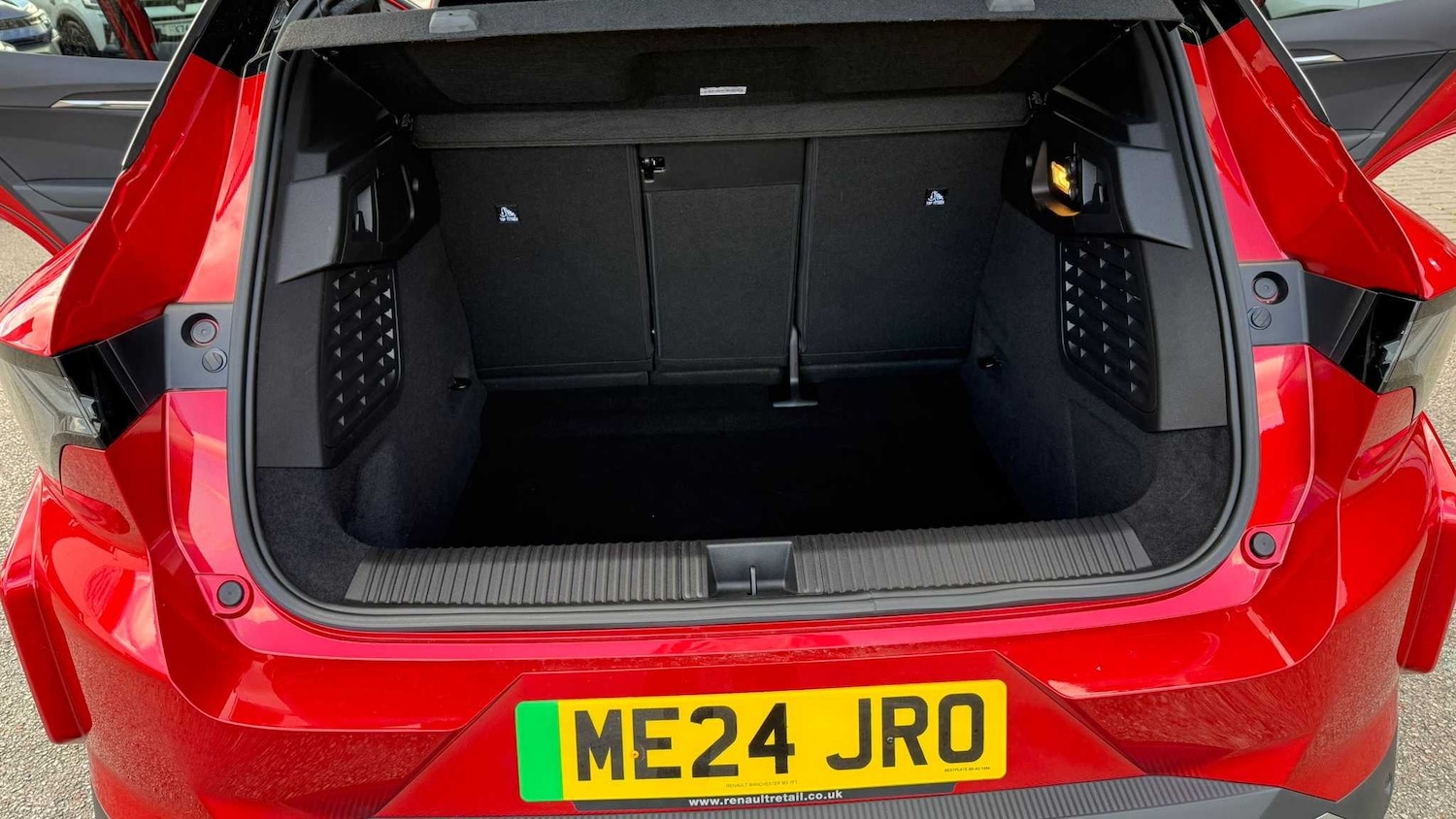 Used Renault Scenic E-Tech 2024 for sale - 76587702: Photo 11