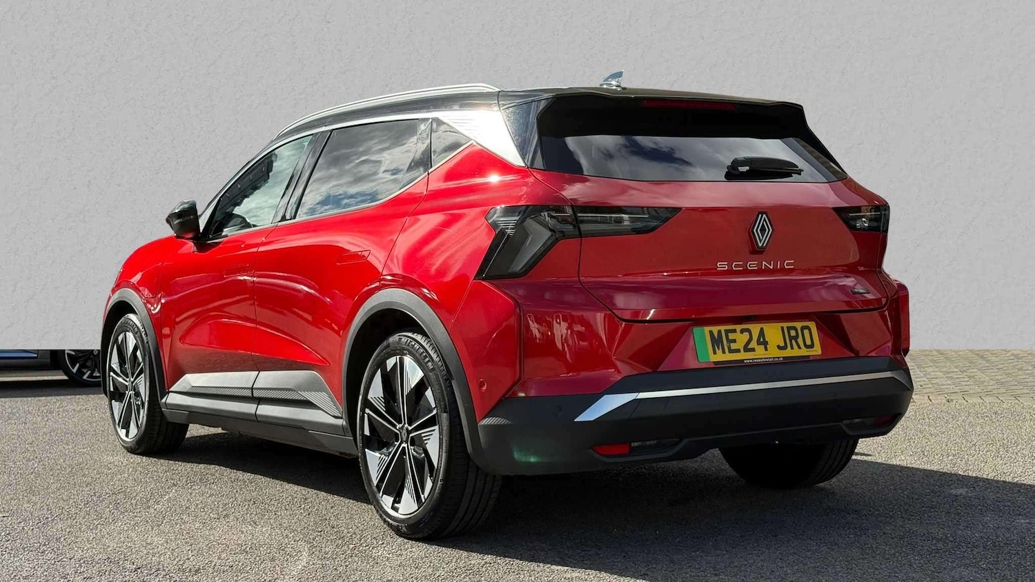 Used Renault Scenic E-Tech 2024 for sale - 76587702: Photo 4