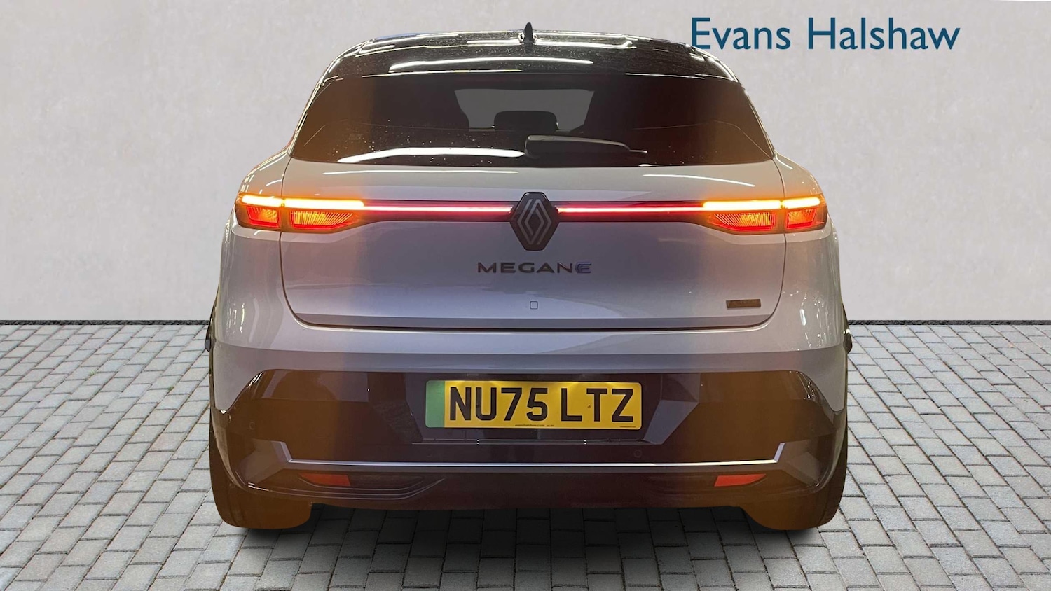 Used Renault Megane E Tech 2025 for sale - 77316480: Photo 3