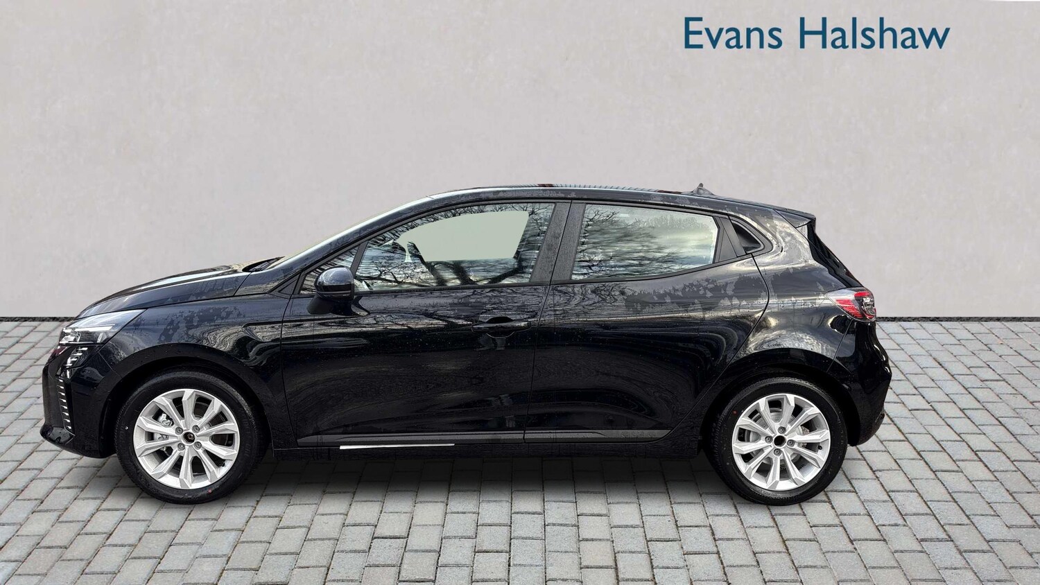 Used Renault Clio 2025 for sale - 77076434: Photo 3