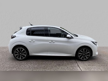 Used Peugeot 208 2020 for sale - 77389859: Photo