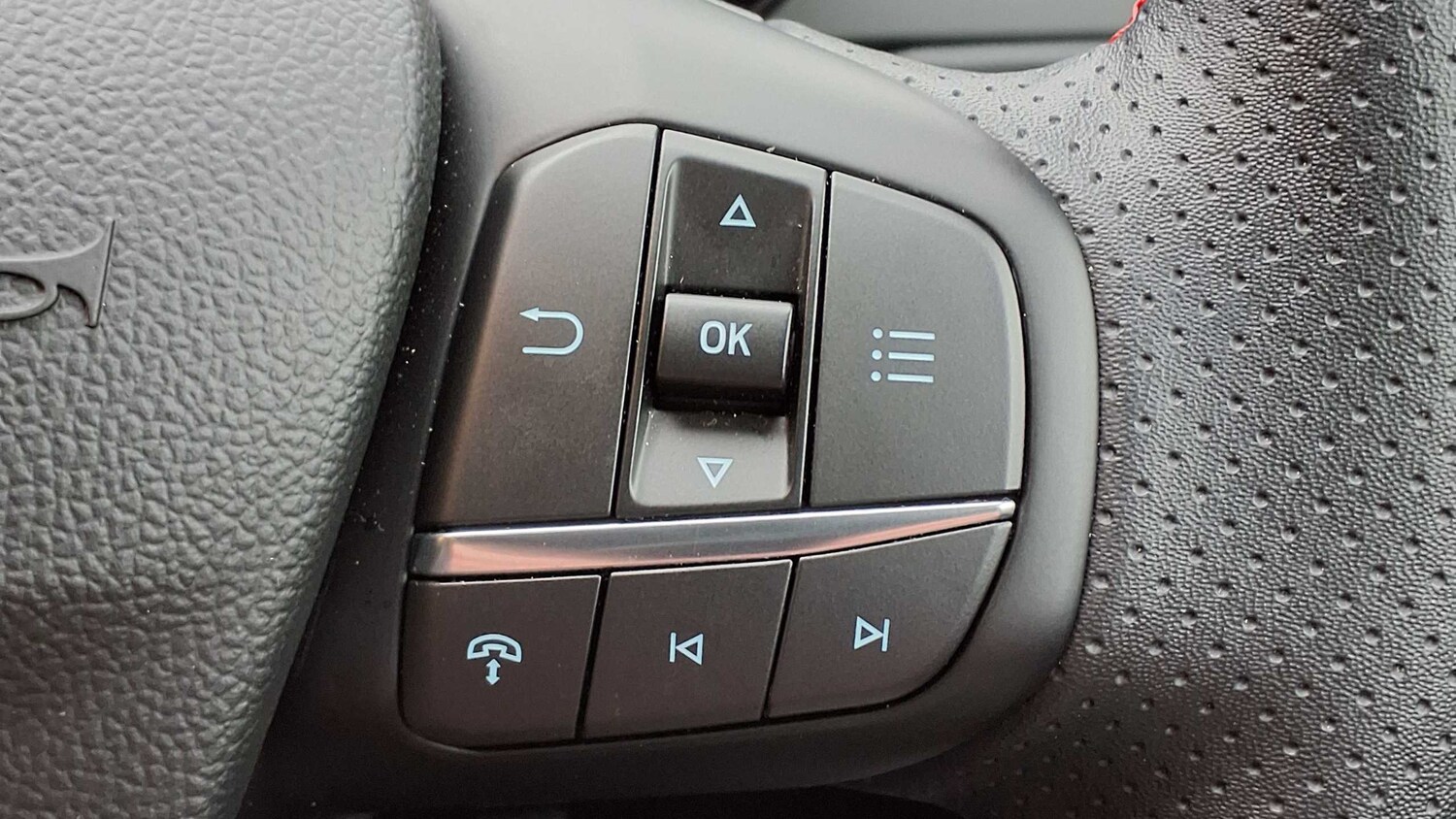 Used Ford Kuga 2025 for sale - 76378774: Photo 30