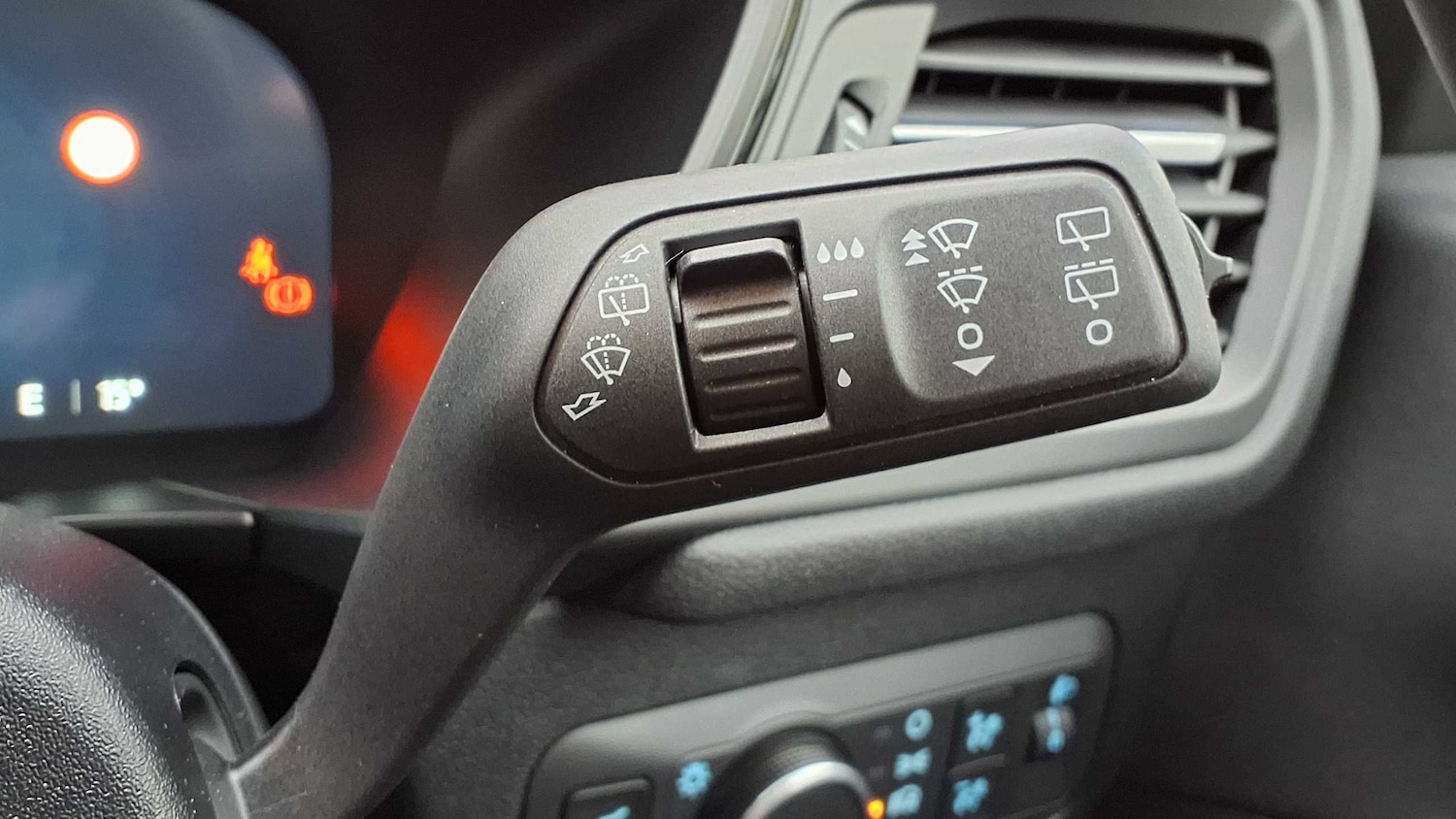 Used Ford Kuga 2025 for sale - 76378774: Photo 31