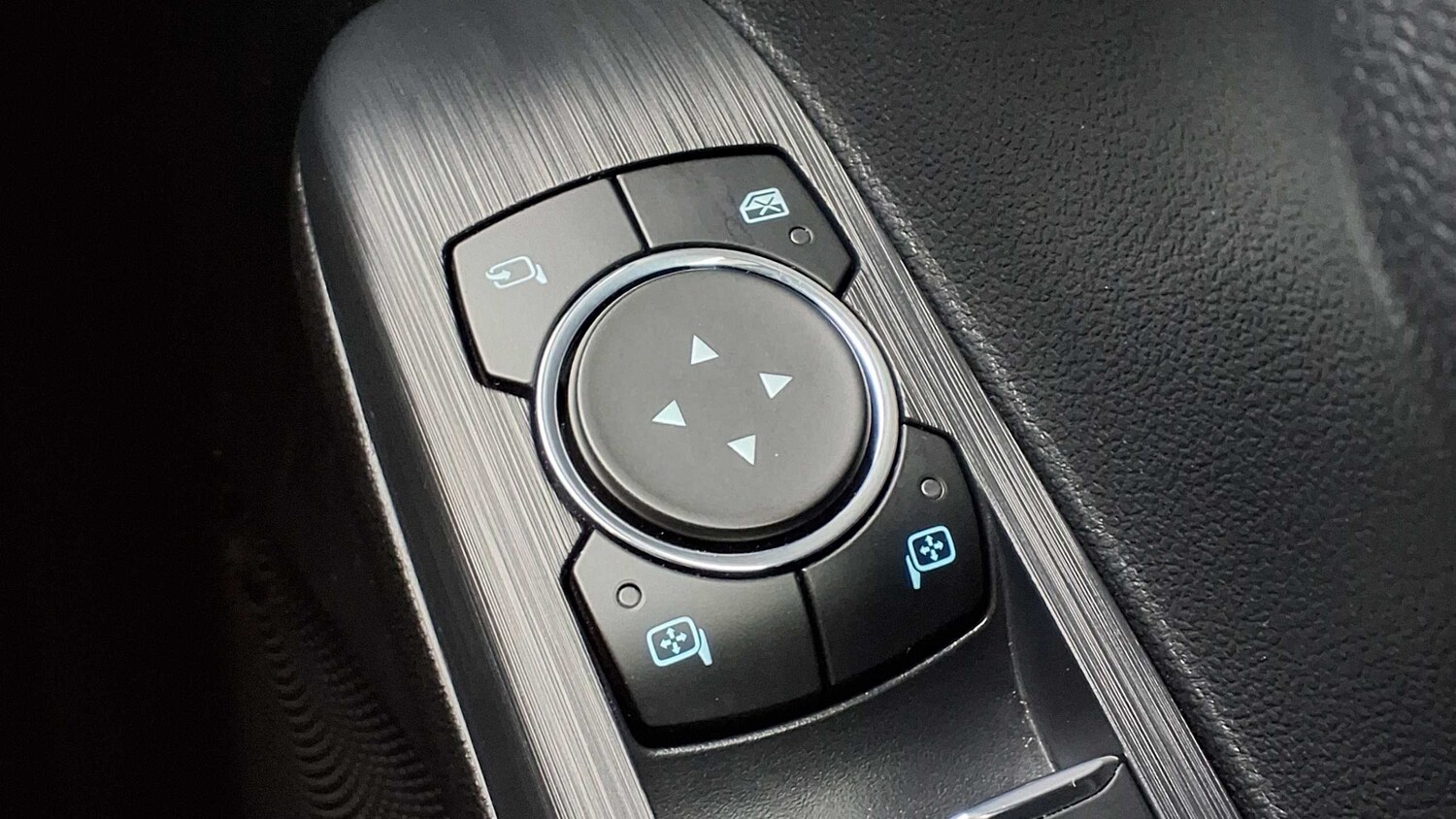 Used Ford Kuga 2025 for sale - 76378774: Photo 33