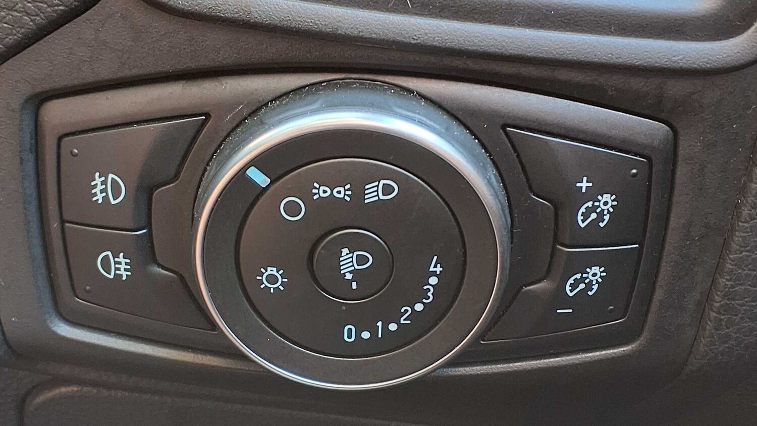 Used Ford Focus 2018 for sale - 75841915: Photo 31