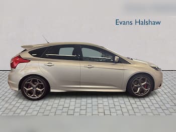 Used Ford Focus 2014 for sale - 79660368: Photo
