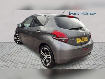 Used Peugeot 208 2019 for sale - 77726666: Photo