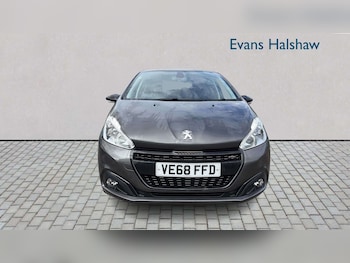 Used Peugeot 208 2019 for sale - 77726666: Photo