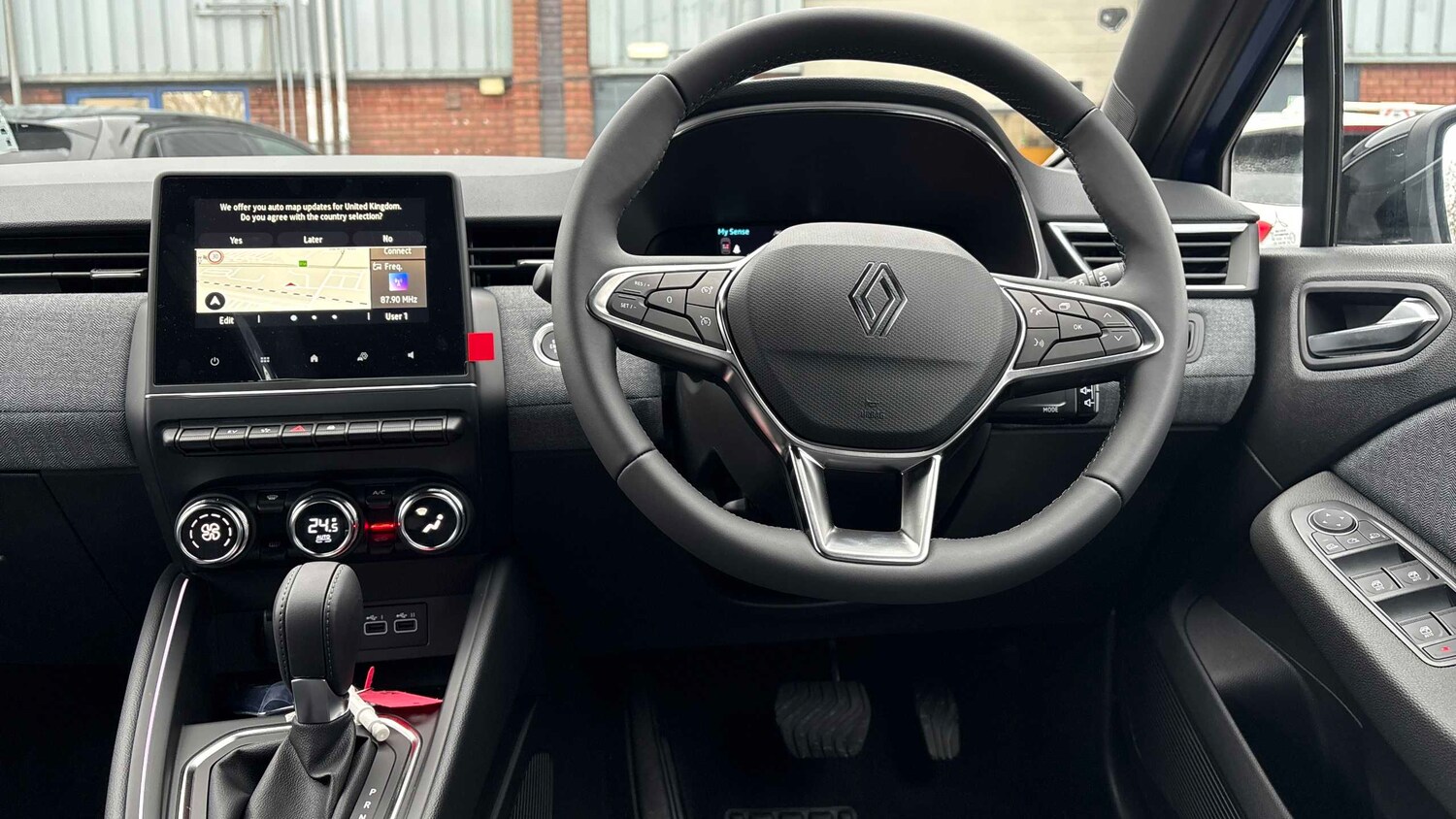 Used Renault Clio 2025 for sale - 77076524: Photo 8