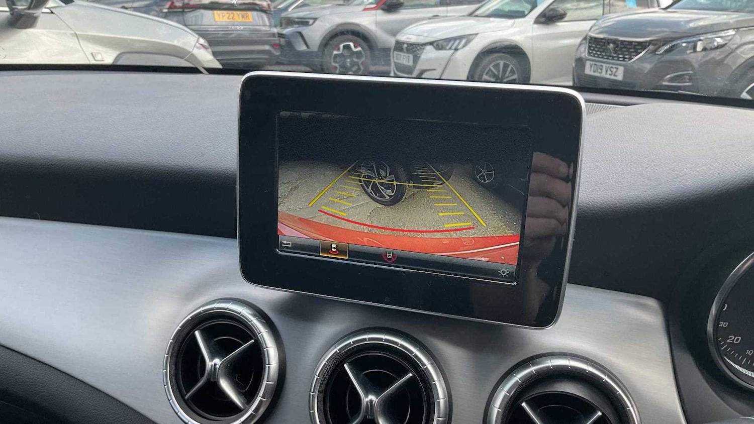 Used Mercedes-Benz CLA 2019 for sale - 76373632: Photo 18