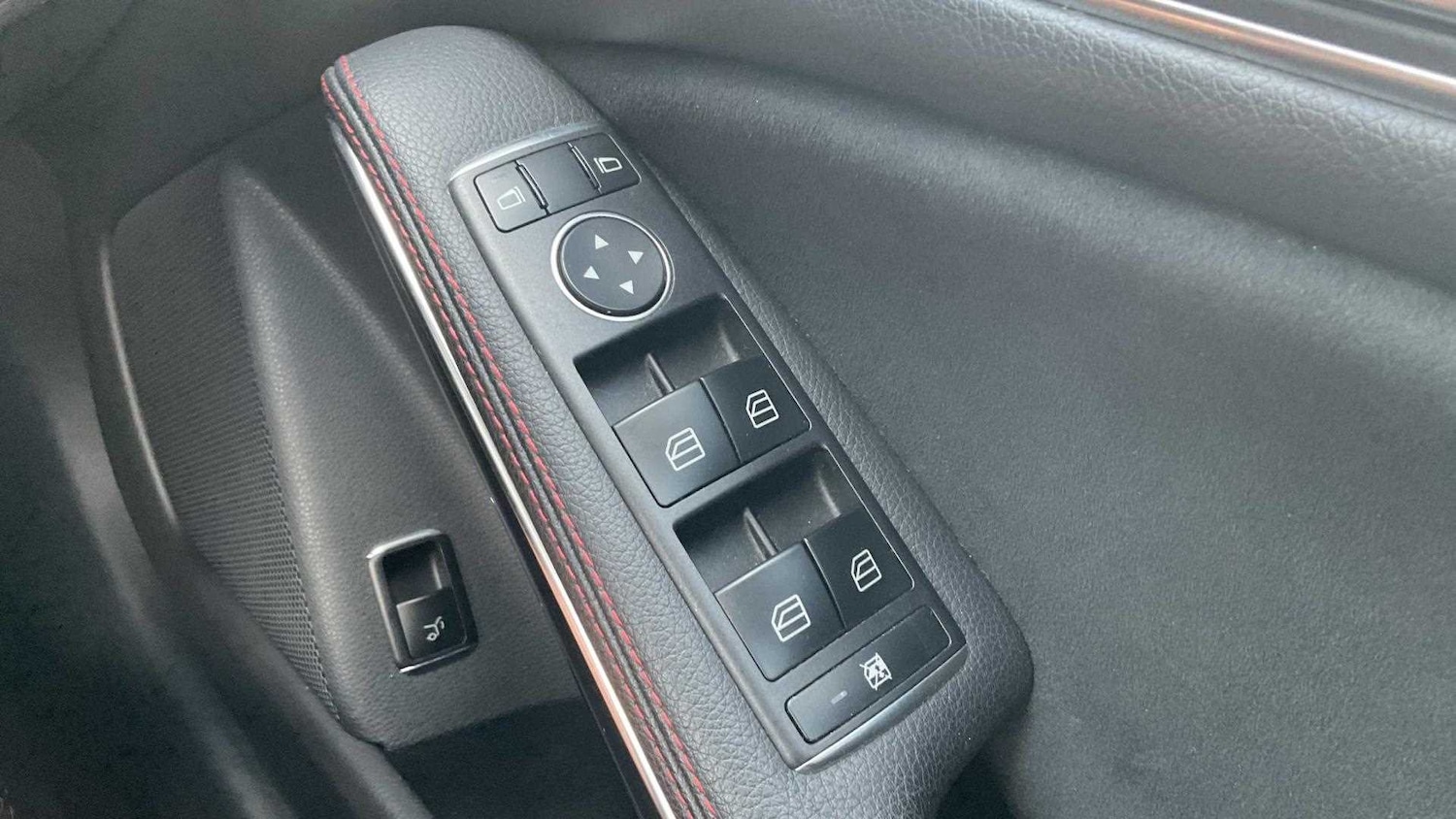 Used Mercedes-Benz CLA 2019 for sale - 76373632: Photo 21