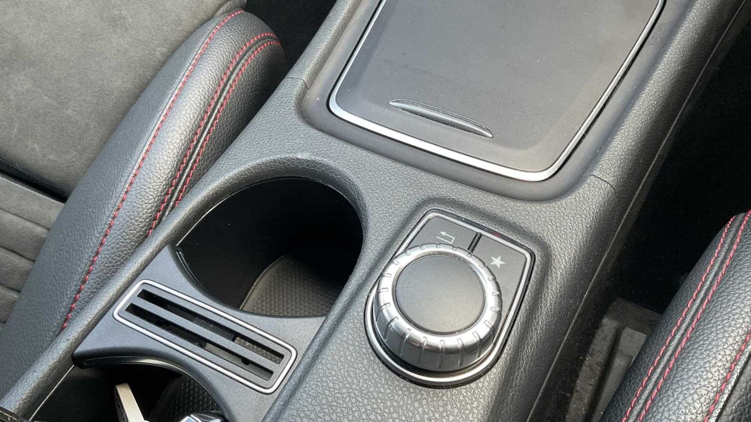 Used Mercedes-Benz CLA 2019 for sale - 76373632: Photo 27