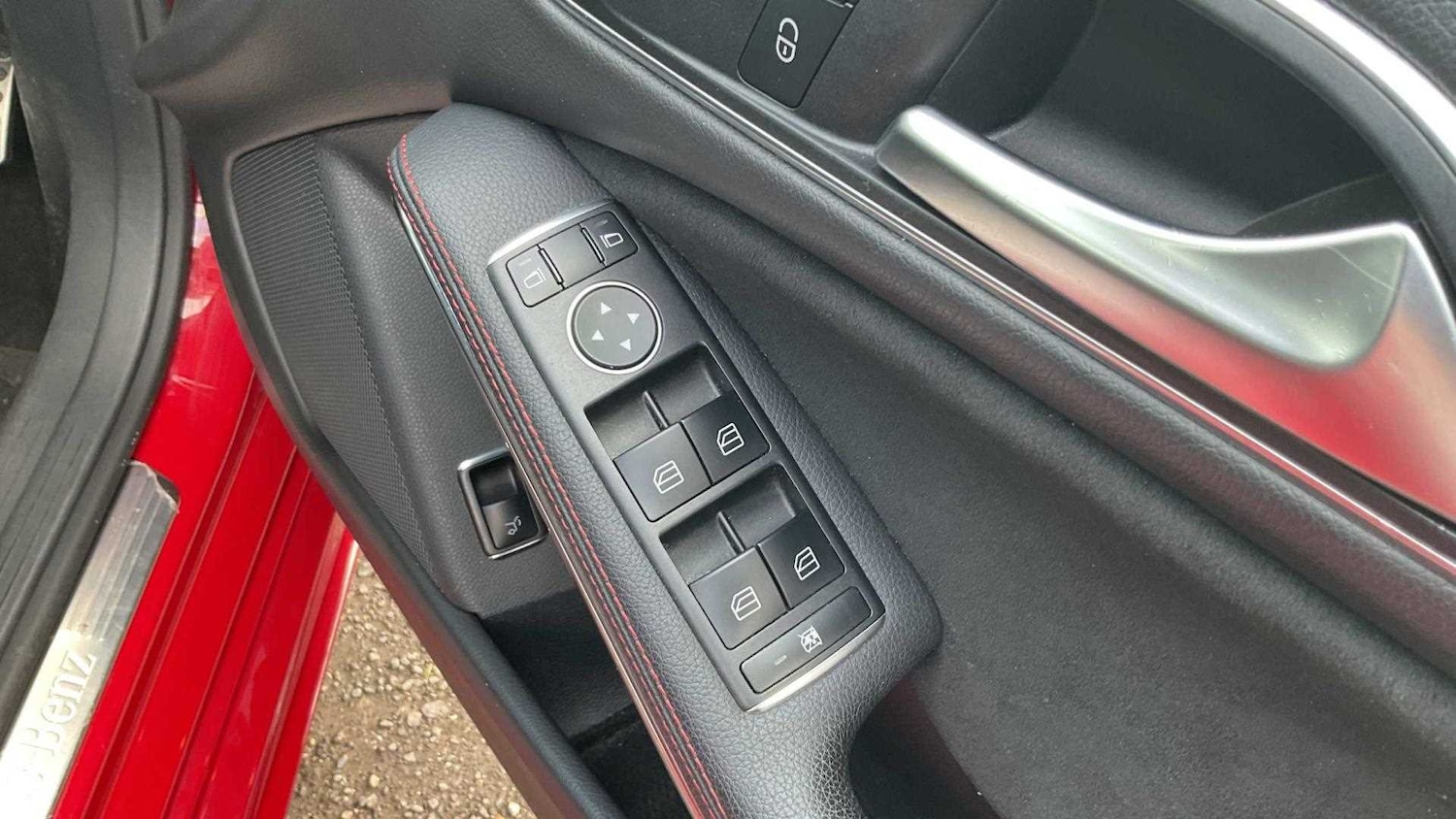 Used Mercedes-Benz CLA 2019 for sale - 76373632: Photo 32