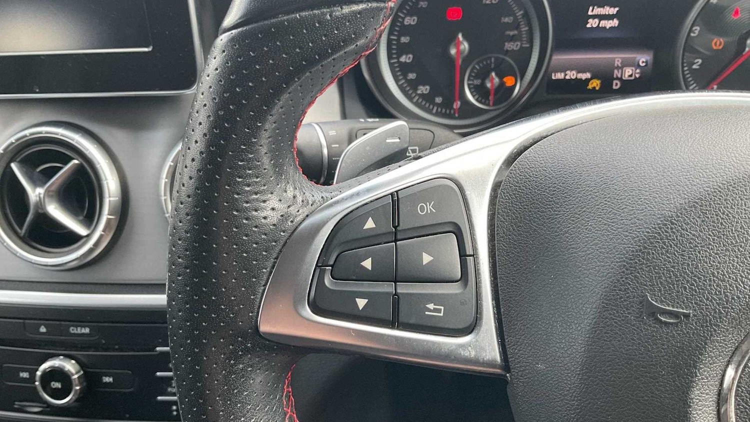 Used Mercedes-Benz CLA 2019 for sale - 76373632: Photo 35