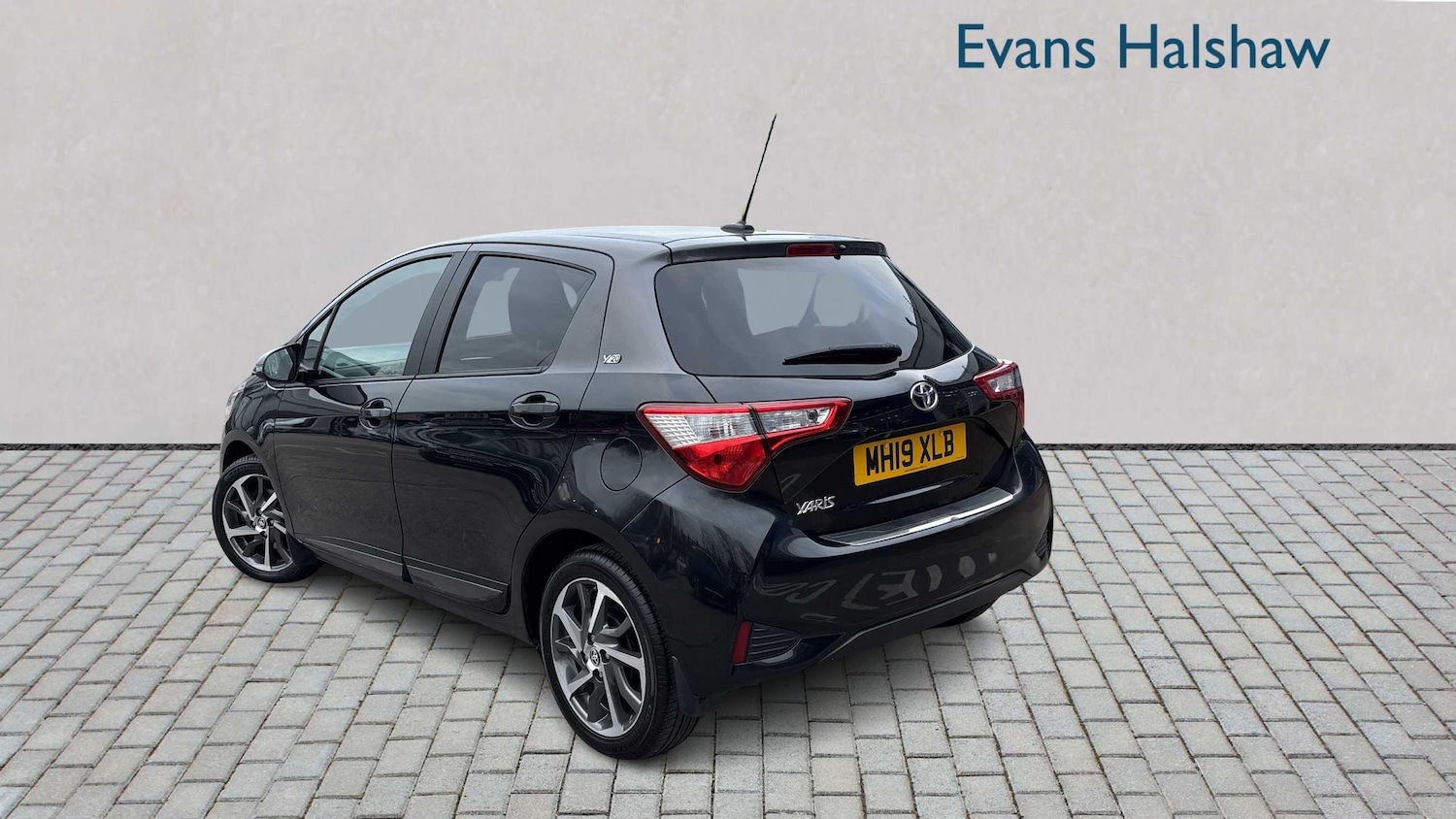 Used Toyota Yaris 2019 for sale - 77389694: Photo 2