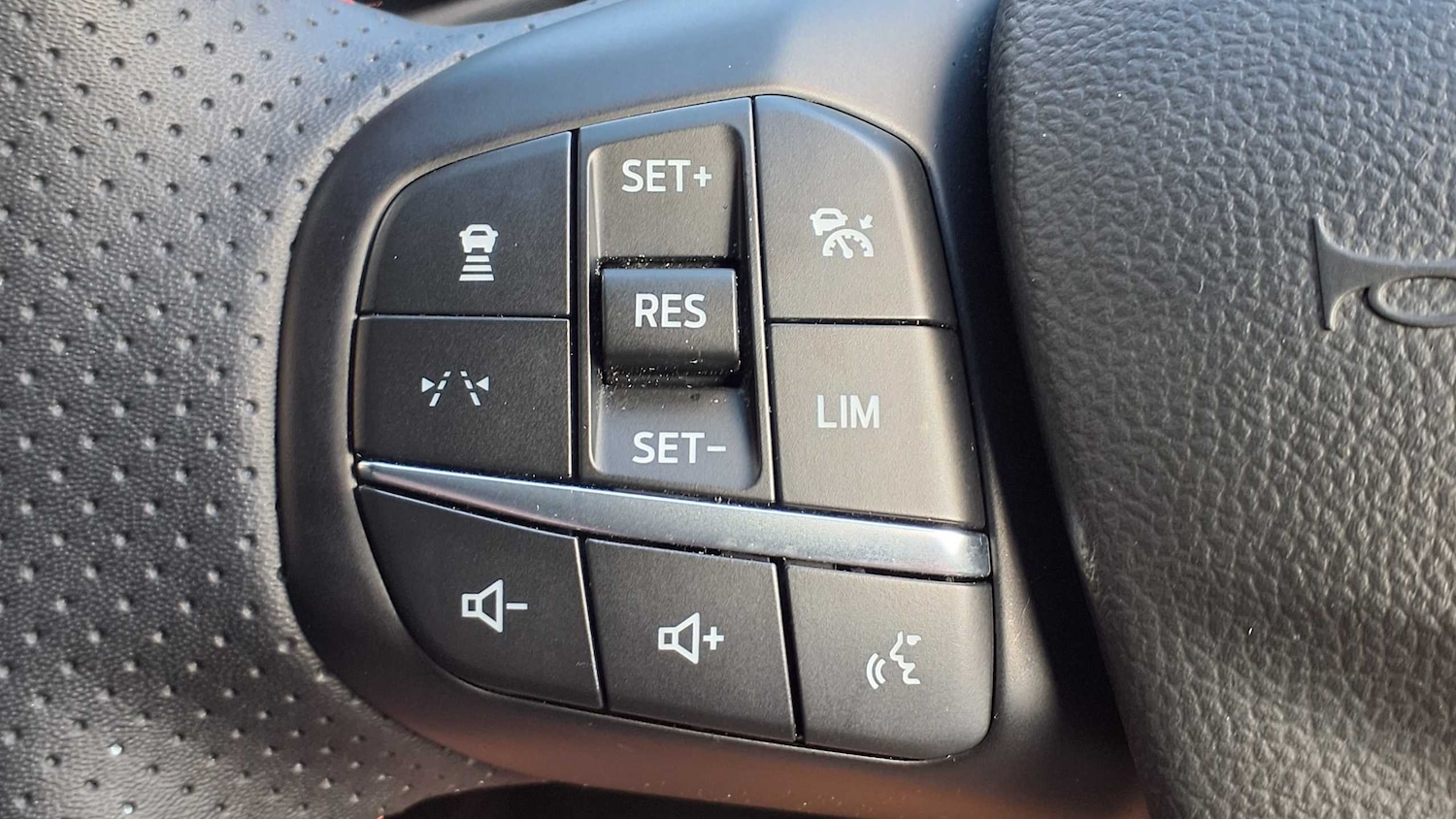 Used Ford Kuga 2024 for sale - 76034792: Photo 31