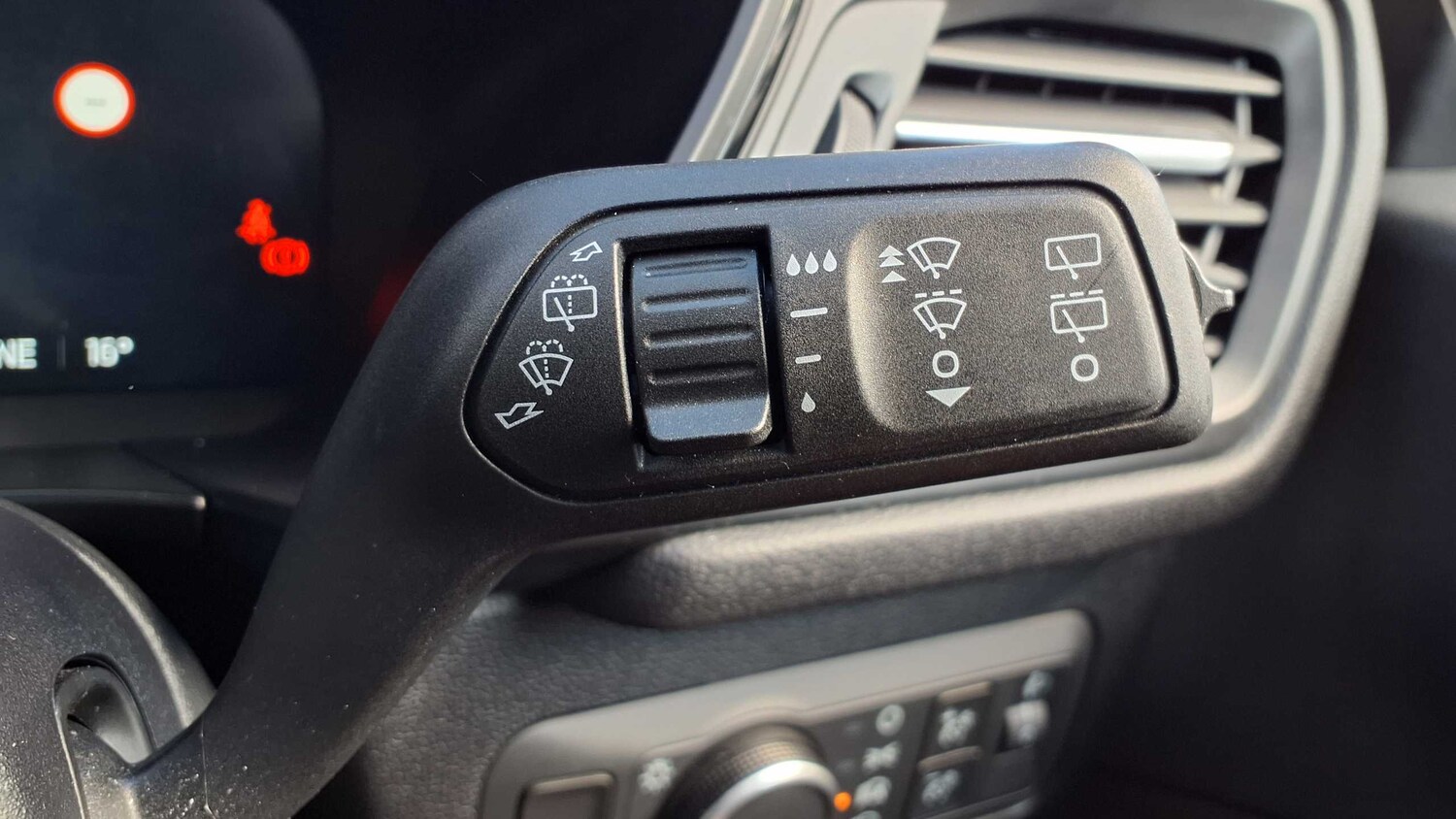 Used Ford Kuga 2024 for sale - 76034792: Photo 33
