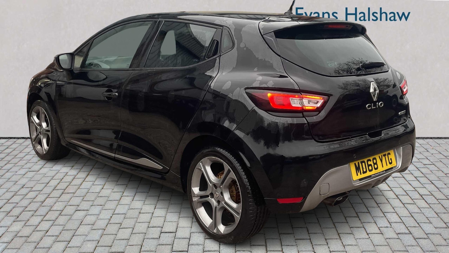 Used Renault Clio 2018 for sale - 77018888: Photo 3