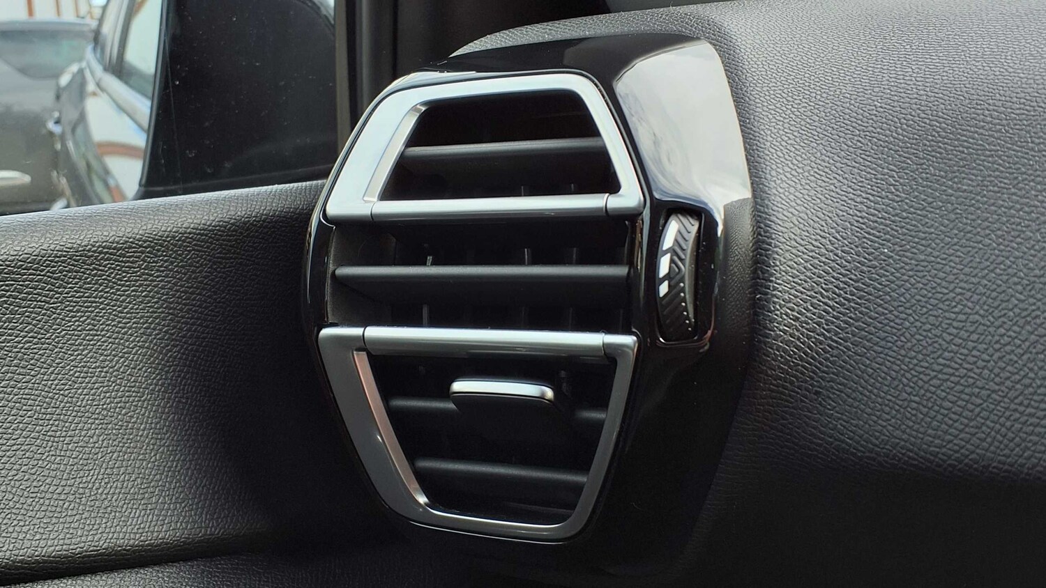 Used Citroen C4 2022 for sale - 75841393: Photo 31