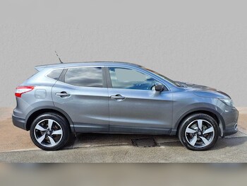Used Nissan Qashqai 2015 for sale - 75841089: Photo