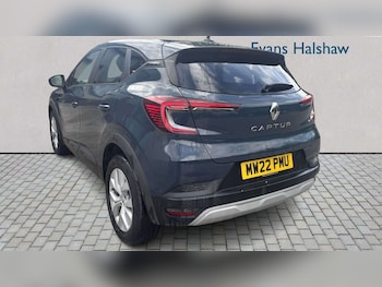 Used Renault Captur 2022 for sale - 78764111: Photo