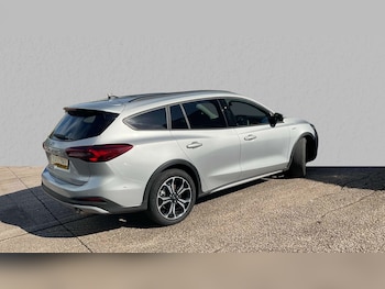 Used Ford Focus 2025 for sale - 75951367: Photo