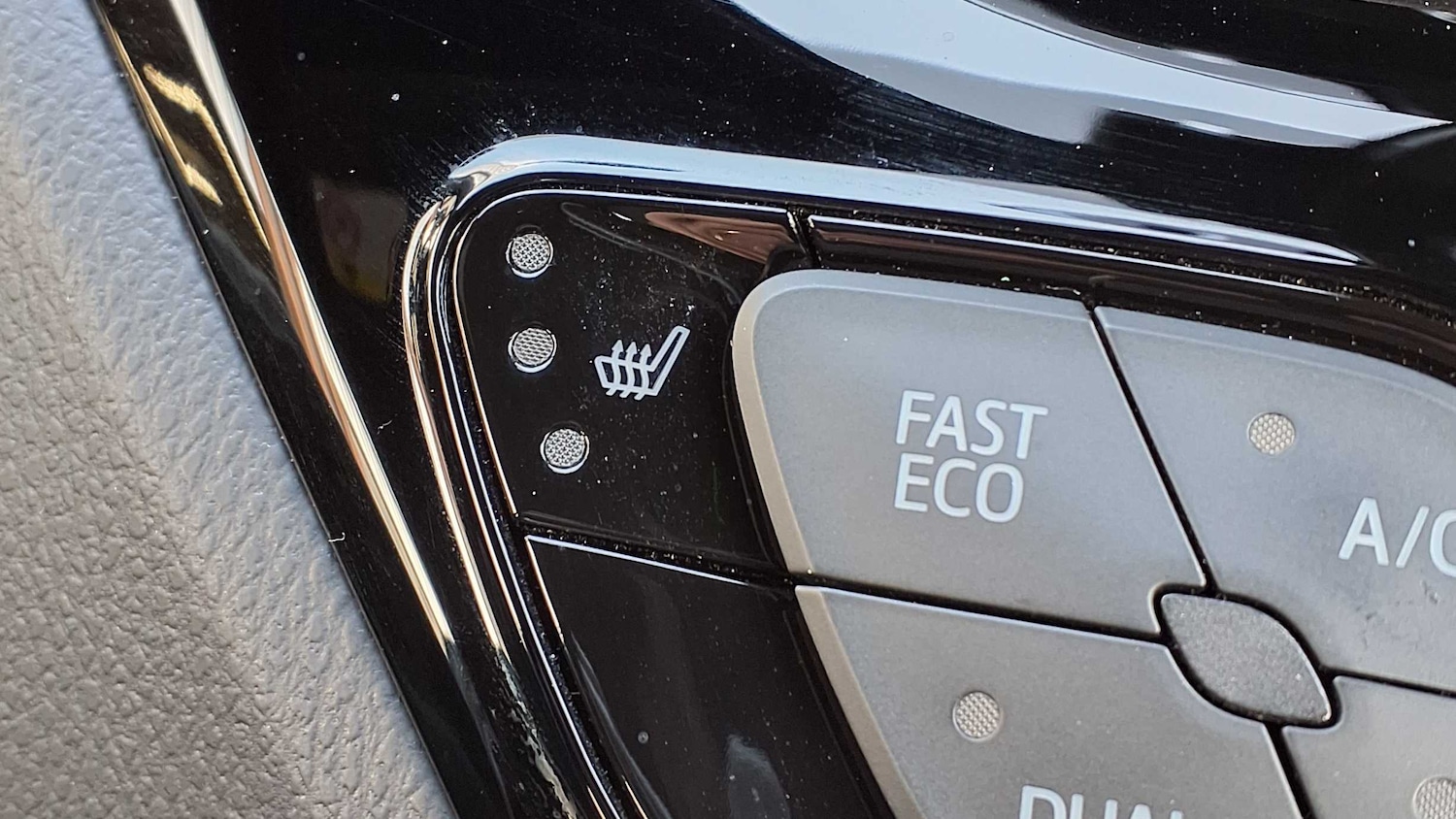 Used Toyota C-HR 2023 for sale - 75981466: Photo 23