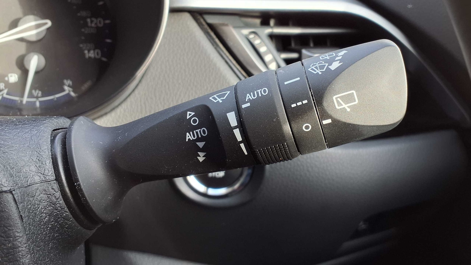 Used Toyota C-HR 2023 for sale - 75981466: Photo 29