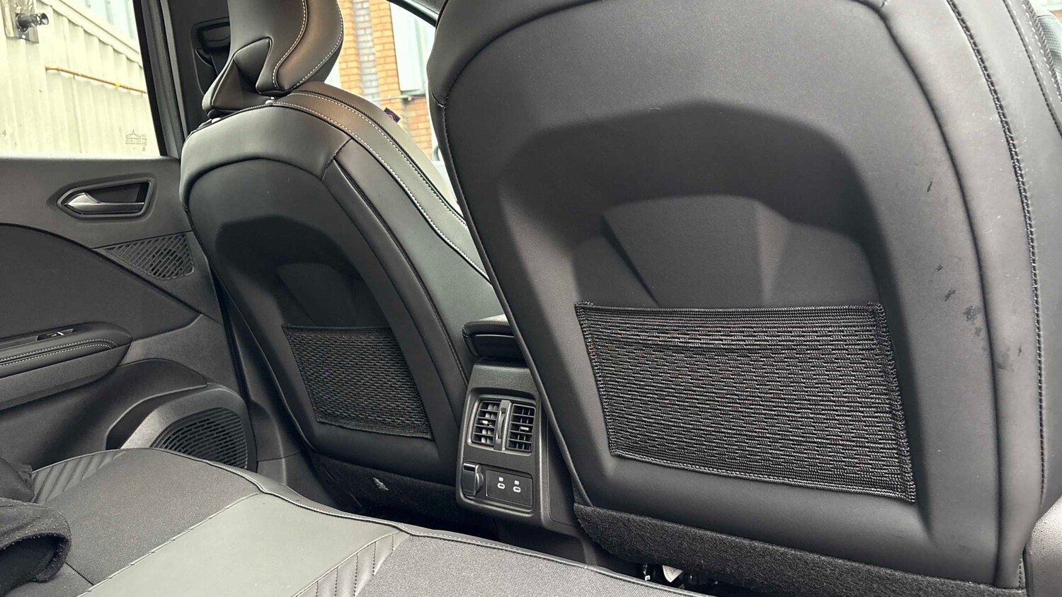 Used Renault Captur for sale - 77577361: Photo 12