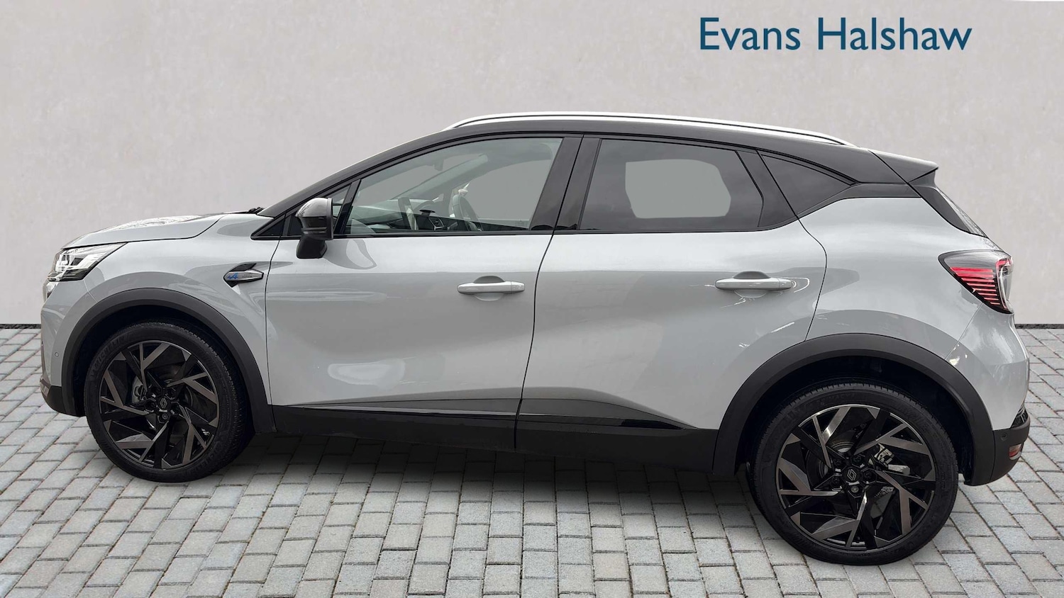 Used Renault Captur for sale - 77577361: Photo 3