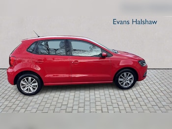 Used Volkswagen Polo 2015 for sale - 77083151: Photo