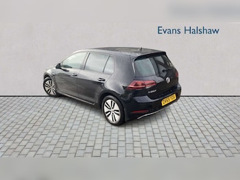 Used Volkswagen Golf 2019 for sale - 78264799: Photo