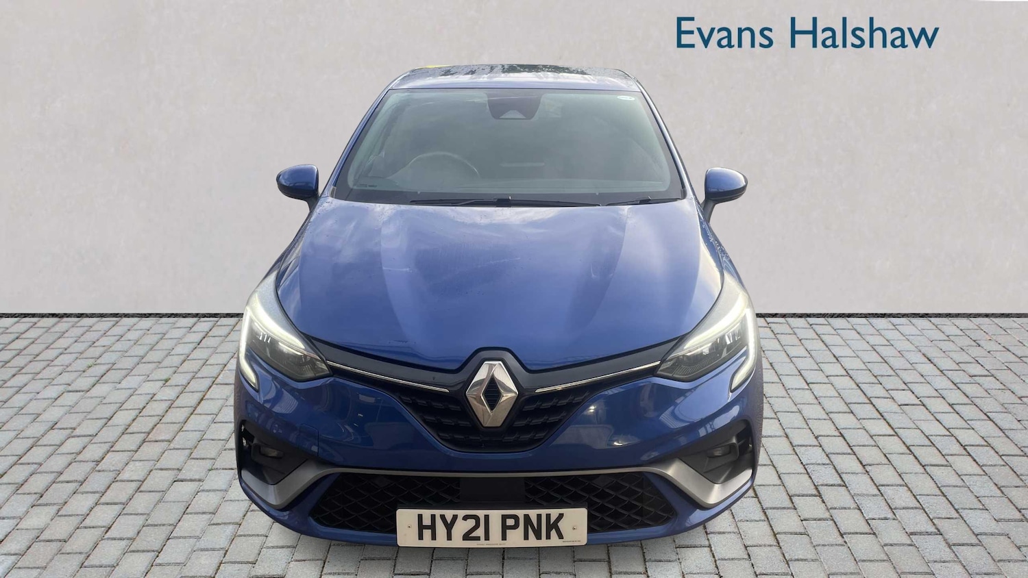 Used Renault Clio 2021 for sale - 76955301: Photo 2