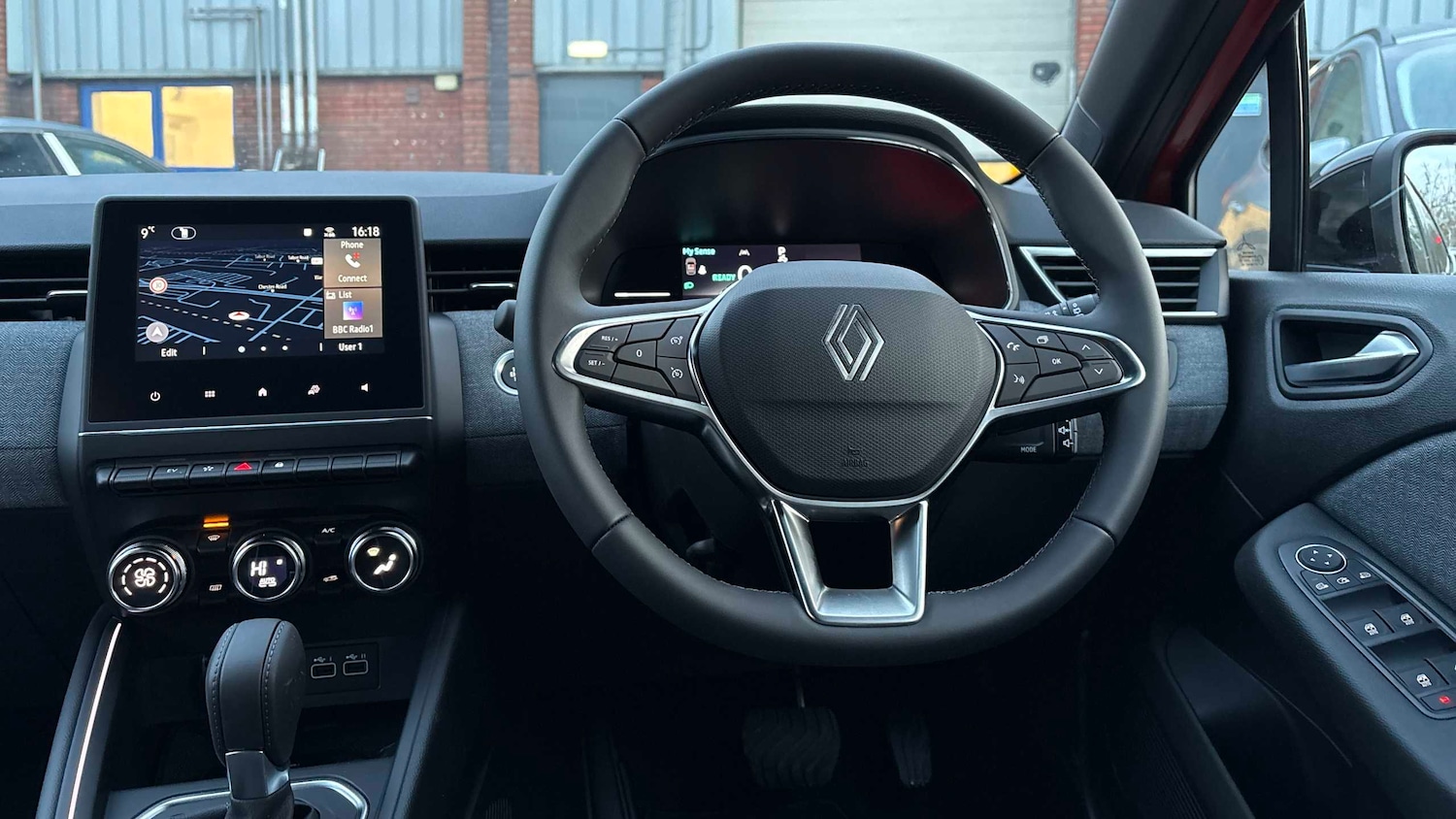 Used Renault Clio 2025 for sale - 76978691: Photo 8