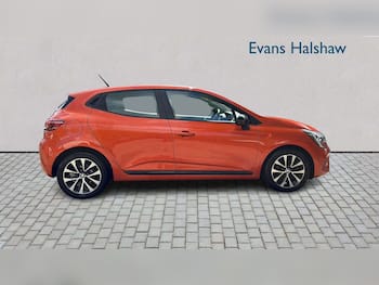 Used Renault Clio 2023 for sale - 79443777: Photo