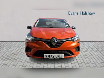 Used Renault Clio 2023 for sale - 79443777: Photo