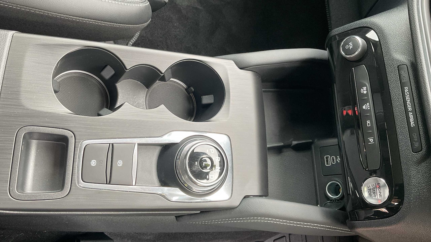 Used Ford Kuga 2024 for sale - 76192105: Photo 12